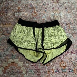 Lululemon Hotty Hot Shorts 2.5” - Original
